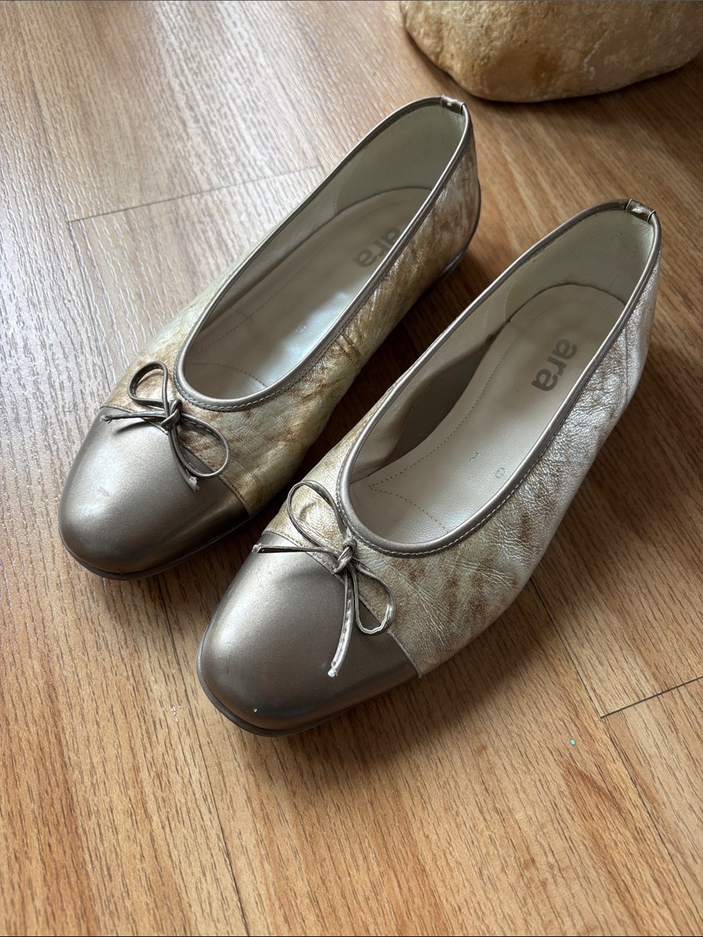 ara Bella Flats Size 9.5